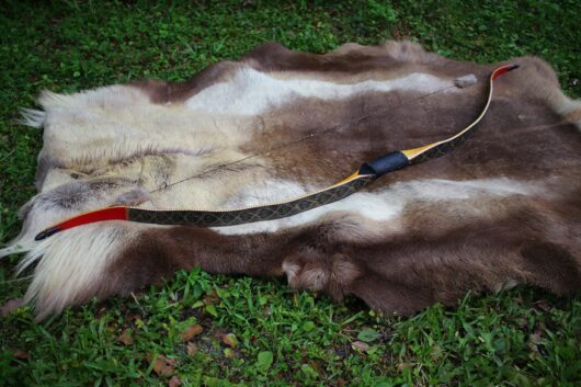 HuntTraditional Diamond Back (Red) 47# @ 28"